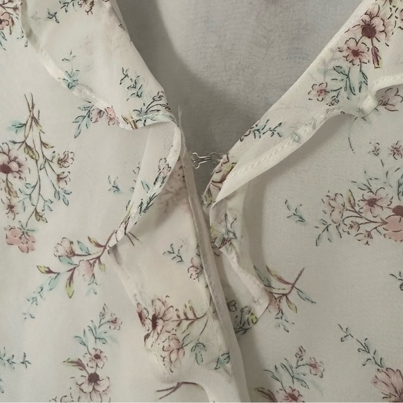 ASTR The Label Peplum Ruffle Wrap Floral Print Ivory Top Blouse Size XS - Picture 8 of 10